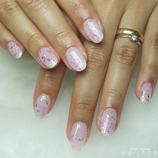 Vernis à ongles semi-permanent couleur : Base Rubber Flakes - 02 Nailfor 11,99 € 2