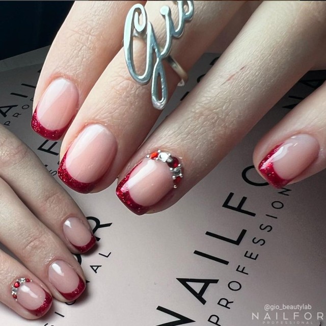 Semipermanente smalto colore per unghie: FANTASY PLATINUM Smalto Gel Semipermanente - 08P Nailfor 7,99 €