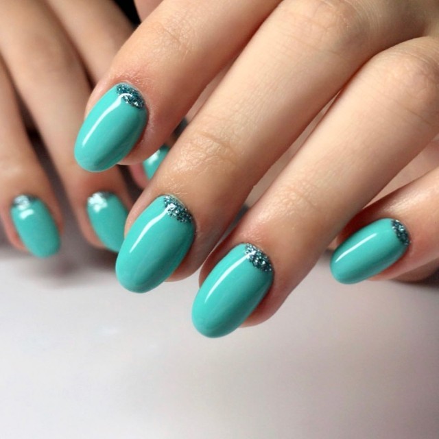Semi-permanent nail polish color: Fantasy Semi-permanent Gel Polish - 131FAN Nailfor €6.99
