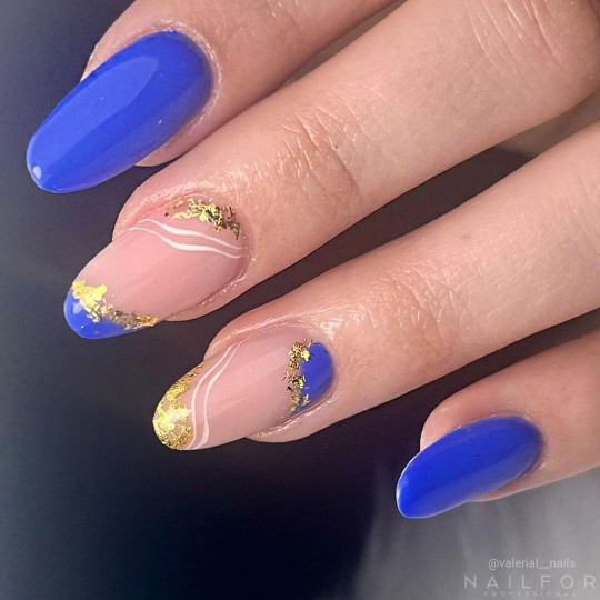 Semipermanente smalto colore per unghie: FANTASY Smalto Gel Semipermanente - 137FAN Cobalto Nailfor 6,99 € 2