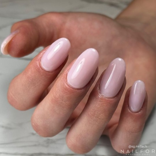 Semi-permanent nail polish color: Fantasy Semi-permanent Gel Polish - 151FAN Nailfor €6.99 2