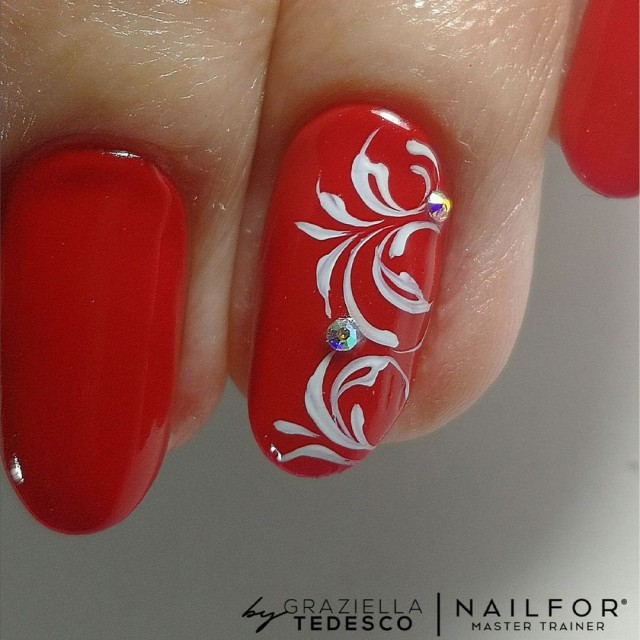 Semi-permanent nail polish color: Fantasy Semi-permanent Gel Polish - 186FAN Nailfor €6.99