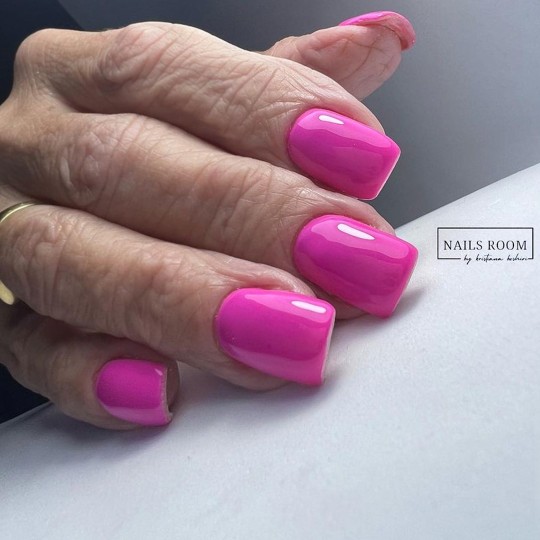 Semi-permanent nail polish color: Fantasy Semi-permanent Gel Polish - 229 Nailfor €6.99 2