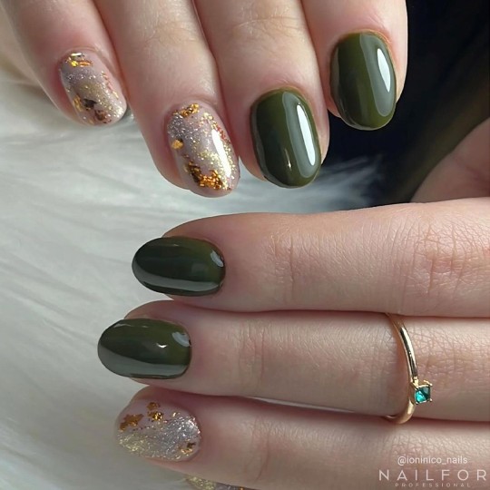 Semi-permanent nail polish color: Fantasy Semi-permanent Gel Polish - 273 Nailfor €6.99 2