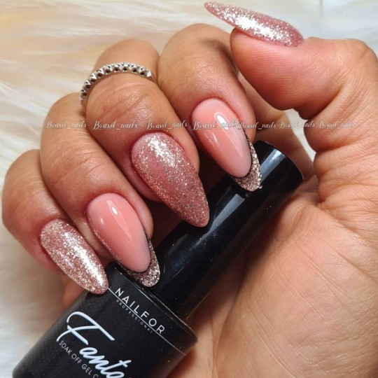 Vernis à ongles semi-permanent couleur : Fantasy Semi-permanent Gel Polish - 288 Nailfor 6,99 € 2