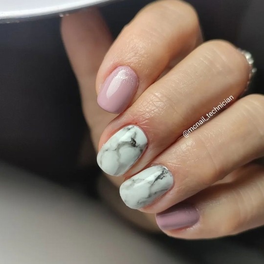 Vernis à ongles semi-permanent couleur : Fantasy Semi-permanent Gel Polish - 356 Nailfor 6,99 € 2