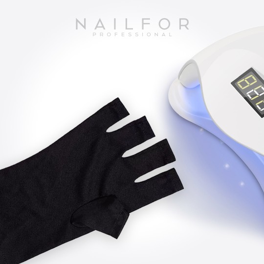 accessori per unghie, nails nail art alta qualità GUANTI ANTI-UV NERO 2PZ Nailfor 6,99 € Nailfor 2