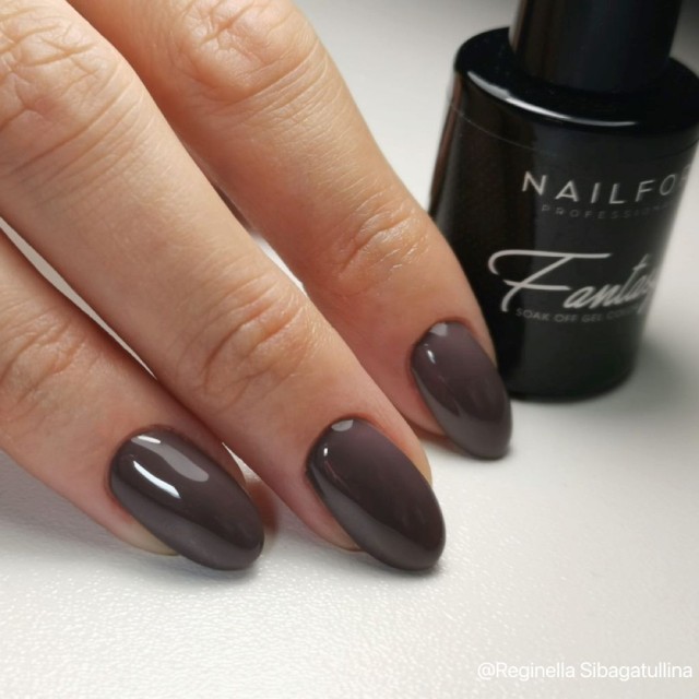 Semi-permanent nail polish color: Fantasy Semi-permanent Gel Polish - 255 Nailfor €6.99