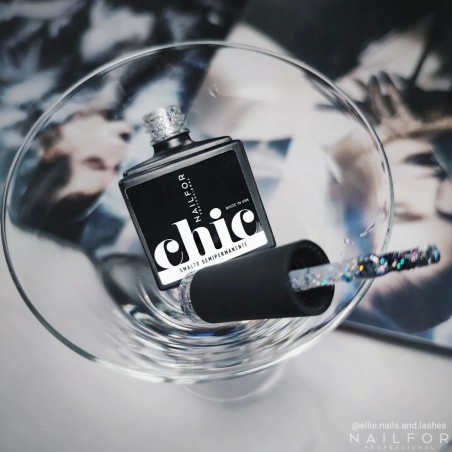 Semi-permanent nail polish color: Chic SEMI-PERMANENT NAIL POLISH - 463 Nailfor €7.99