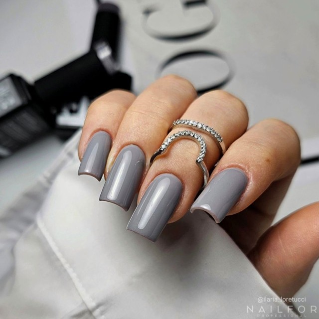 Esmalte de uñas semipermanente color: Chic ESMALTE DE UÑAS SEMIPERMANENTE - 503 Nailfor 7,99 €