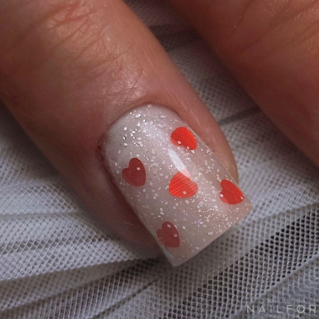 Esmalte de uñas semipermanente color: Base Rubber Flakes - 04 Nailfor por 11,99 €