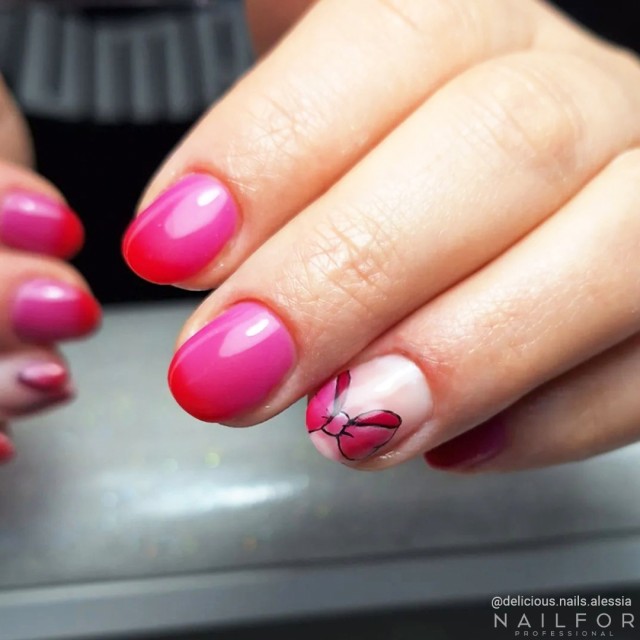 Esmalte de uñas semipermanente color: Thermos ESMALTE DE UÑAS SEMIPERMANENTE 17TH Nailfor 8,99 €