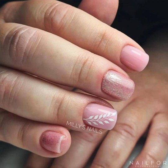 Gel Reconstructor de Uñas Gel Builder Make-up BM04 Pinky Nailfor 11,99 € 2