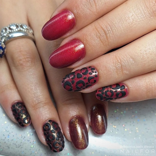 Vernis à ongles semi-permanent couleur : Thermos VERNIS À ONGLES SEMI-PERMANENT 31TH Nailfor 9,99 €