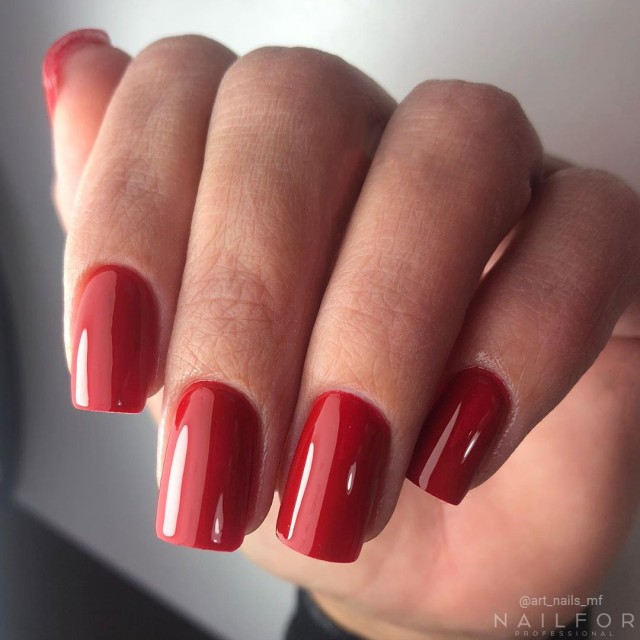 Semipermanente smalto colore per unghie: CHIC SMALTO SEMIPERMANENTE - 260 Nailfor 7,99 €