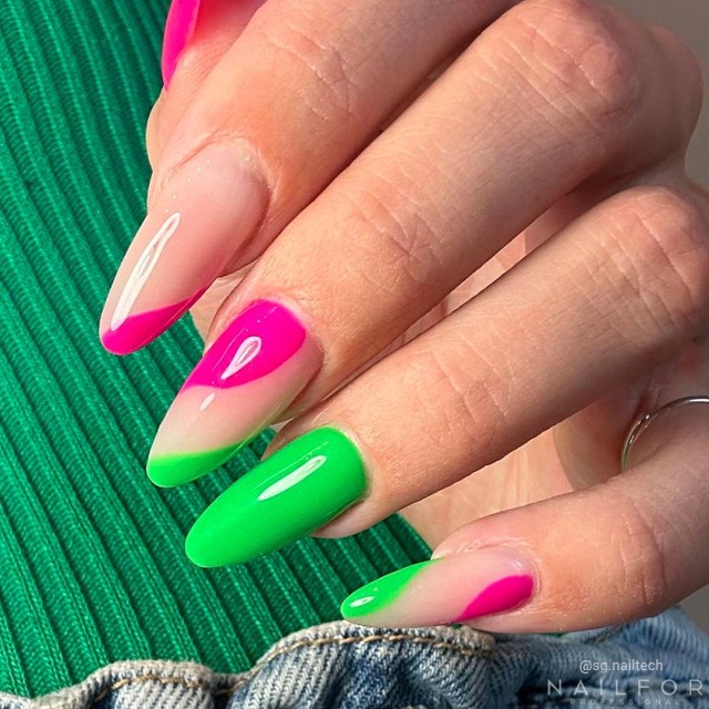 Semi-permanent nail polish color: Fantasy Semi-permanent Gel Polish - 093FAN Fluo Nailfor €6.99