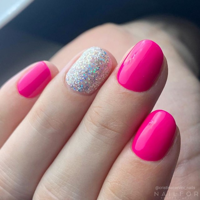 Semi-permanent nail polish color: Fantasy Semi-permanent Gel Polish - 144FAN Nailfor €6.99