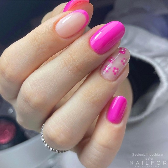 Semi-permanent nail polish color: Fantasy Semi-permanent Gel Polish - 040FAN Nailfor €6.99