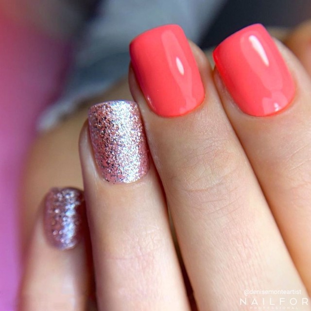 Semi-permanent nail polish color: Fantasy Platinum Semi-permanent Gel Polish - 17P Nailfor €7.99