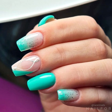 Semipermanente smalto colore per unghie: CHIC SMALTO SEMIPERMANENTE - 131 Nailfor 7,99 €