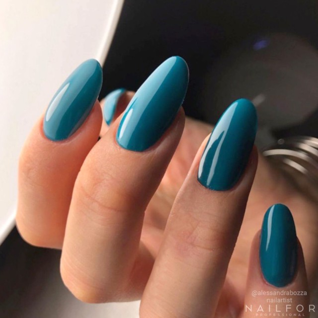 Vernis à ongles semi-permanent couleur : Chic SEMI-PERMANENT NAIL POLISH - 324 Nailfor 7,99 €