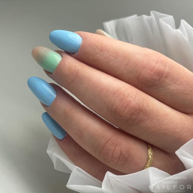 Esmalte de uñas semipermanente color: Chic ESMALTE DE UÑAS SEMIPERMANENTE - 168 Nailfor 7,99 €