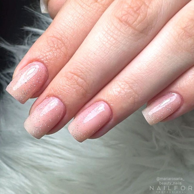 Gel per unghie ricostruzione TOP DISCO SILVER lucido senza dispersione - 15ml Nailfor 11,99 €