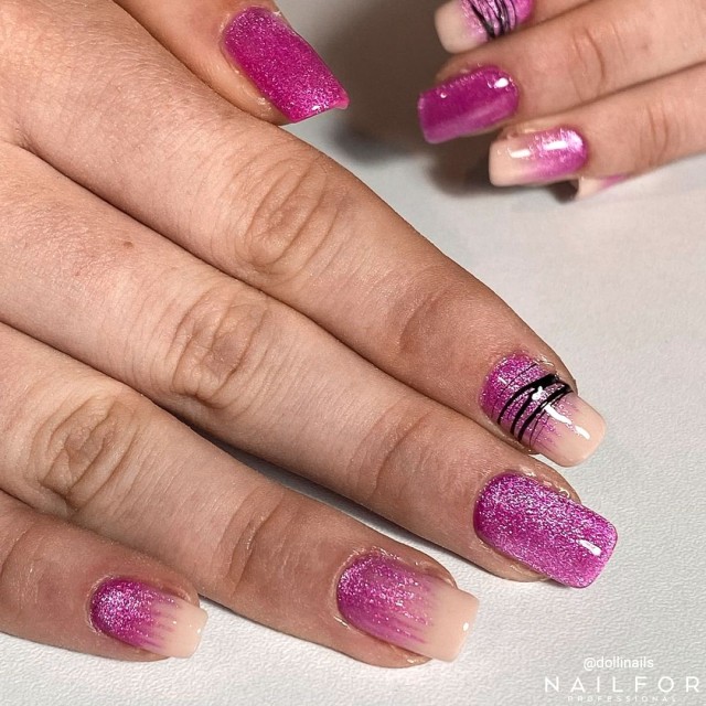 Semi-permanent nail polish color: New Cat eye 5d 28 Fuxia Nailfor €11.99