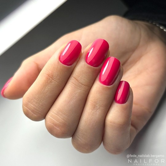 Esmalte de uñas semipermanente color: Chic ESMALTE DE UÑAS SEMIPERMANENTE - 430 Nailfor 7,99 € 2