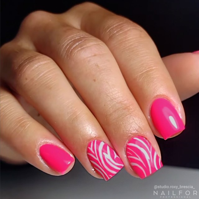 Semipermanente smalto colore per unghie: FANTASY Smalto Gel Semipermanente - 140FAN Nailfor 6,99 €