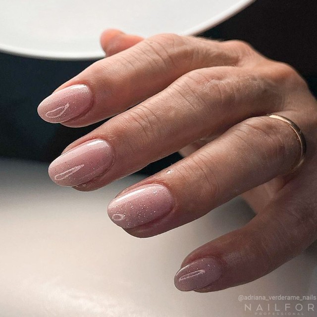 Top Disco Rose Gold Gel de uñas brillante sin dispersión - 15 ml Nailfor 11,99 €