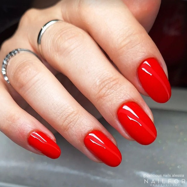Semipermanente smalto colore per unghie: FANTASY Smalto Gel Semipermanente - 047FAN Nailfor 6,99 €