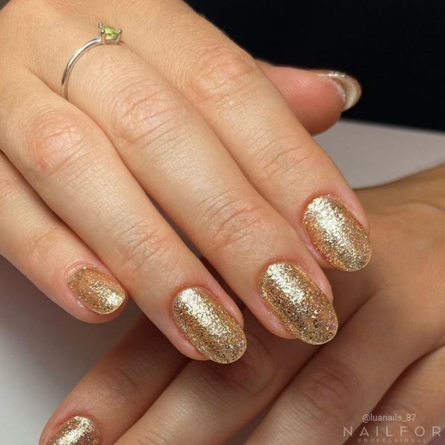 Semipermanente smalto colore per unghie: FANTASY PLATINUM Smalto Gel Semipermanente - 15P Nailfor 7,99 €