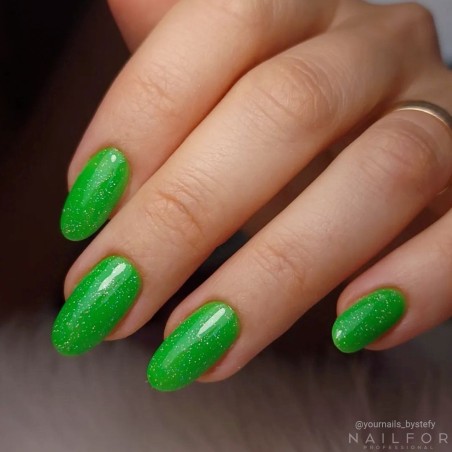 Semi-permanent nail polish color: Fantasy Semi-permanent Gel Polish - 167FAN Nailfor €6.99