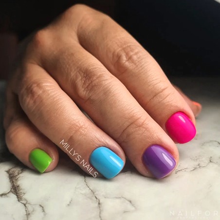 Semi-permanent nail polish color: Fantasy Semi-permanent Gel Polish - 015FAN Nailfor €6.99 Semi-permanent nail polish color: Fantasy Semi-permanent Gel Polish - 015FAN Nailfor €6.99