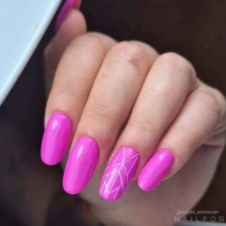 Vernis à ongles semi-permanent couleur : Chic SEMI-PERMANENT NAIL POLISH - 040 Fluo Nailfor 7,99 €