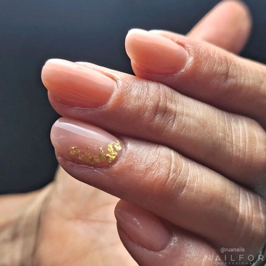 Semi-permanent nail polish color: Fantasy Semi-permanent Gel Polish - 153FAN semi-covering Nailfor €6.99 2