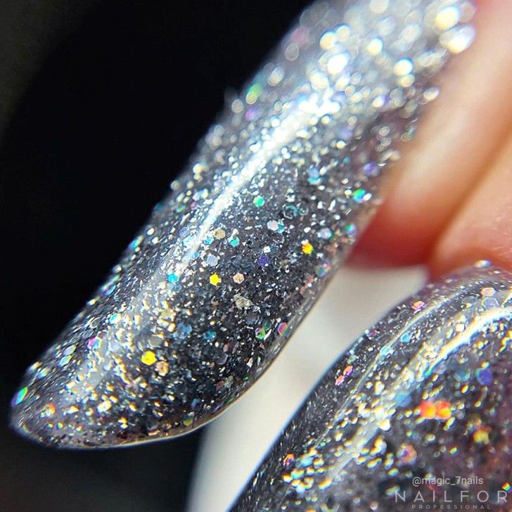 Semipermanente smalto colore per unghie: FANTASY PLATINUM Smalto Gel Semipermanente - 02P Nailfor 7,99 €