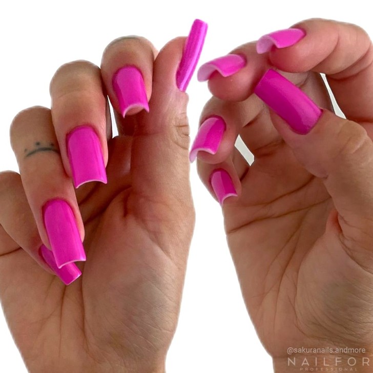 Semipermanente smalto colore per unghie: CHIC SMALTO SEMIPERMANENTE - 562 Nailfor 7,99 €