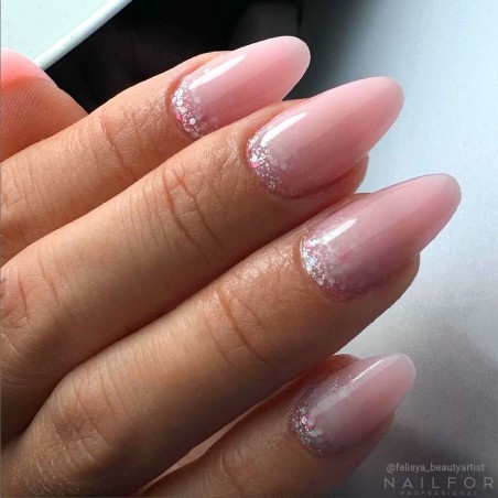 Semi-permanent nail polish color: Chic SEMI-PERMANENT NAIL POLISH - 464 Nailfor €7.99