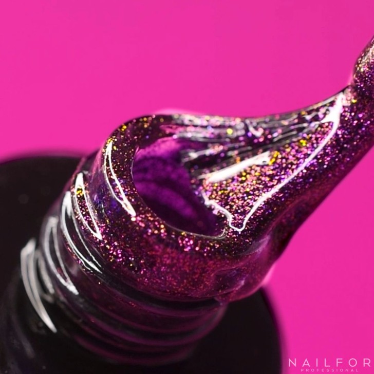 Semi-permanent nail polish color: Cat eye 5d - 87 Nailfor €11.99