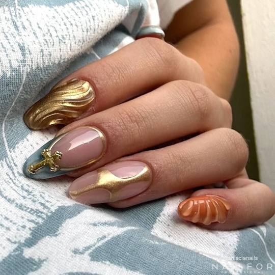 Semipermanente smalto colore per unghie: CHIC SMALTO SEMIPERMANENTE - 526 Nailfor 7,99 € 2