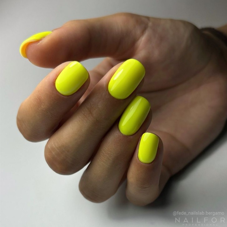 Semi-permanent nail polish color: Fantasy Semi-permanent Gel Polish - 013FAN Nailfor €6.99