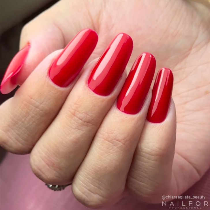 Semi-permanent nail polish color: Fantasy Semi-permanent Gel Polish - 262 Nailfor €6.99