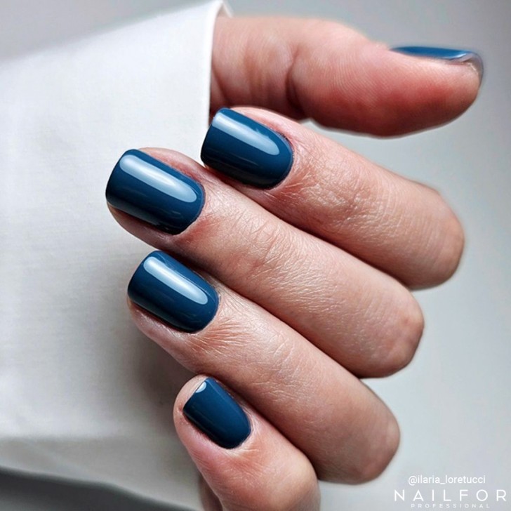 Esmalte de uñas semipermanente color: Chic ESMALTE DE UÑAS SEMIPERMANENTE - 415 Nailfor 7,99 €