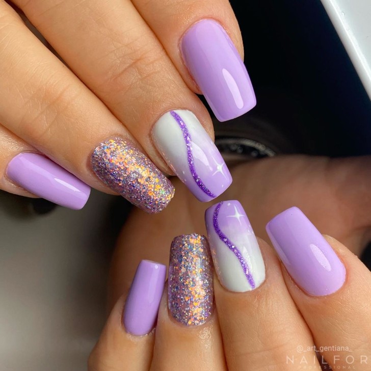 Vernis à ongles semi-permanent couleur : Chic SEMI-PERMANENT NAIL POLISH - 130 Lilac Nailfor pour 7,99 €