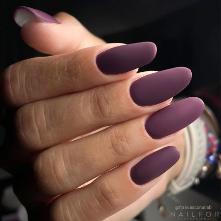 Vernis à ongles semi-permanent couleur : Chic SEMI-PERMANENT NAIL POLISH - 010 Nailfor 7,99 €