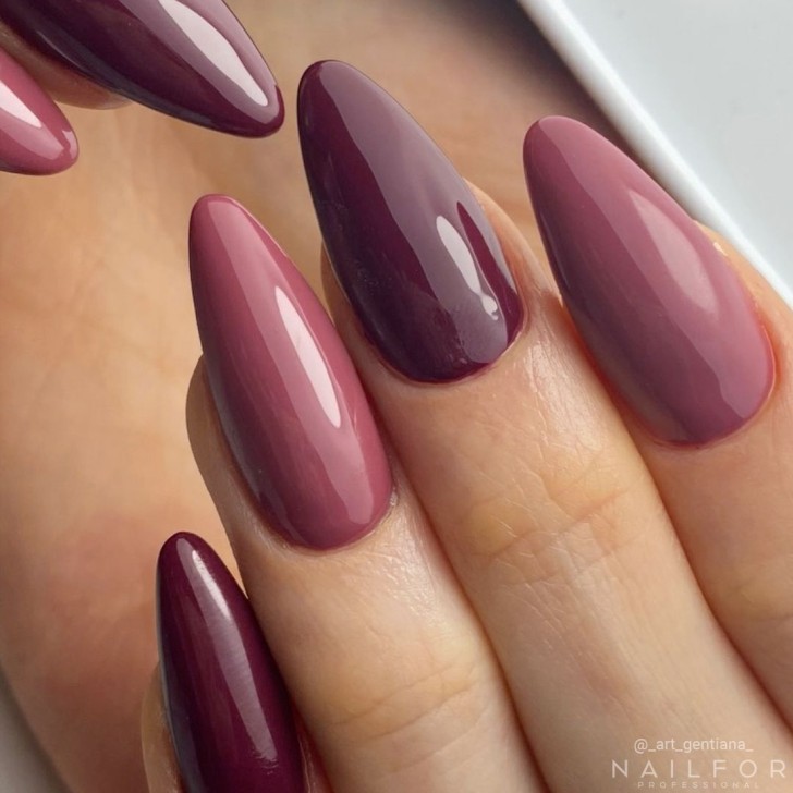 Semi-permanent nail polish color: Fantasy Semi-permanent Gel Polish - 323 Nailfor €6.99