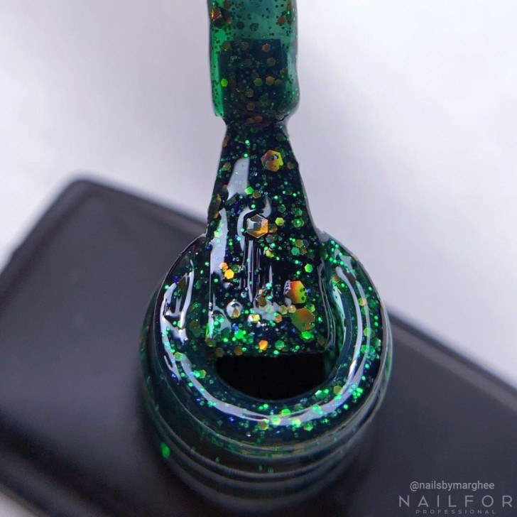 Semipermanente smalto colore per unghie: CHIC SMALTO SEMIPERMANENTE - 347 Nailfor 7,99 €