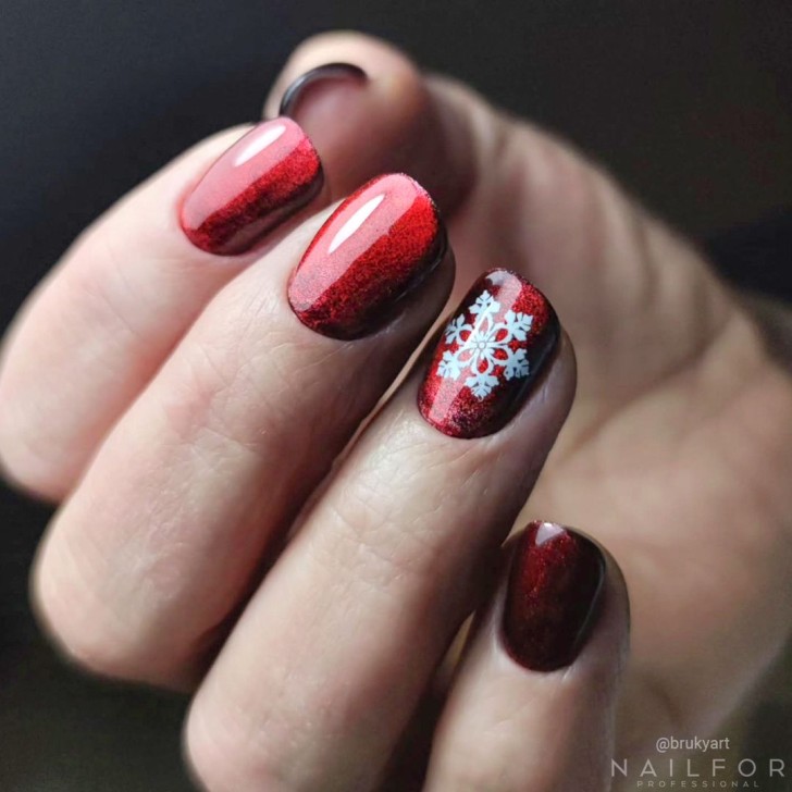 AMBER Glass SEMI-PERMANENT nail polish - 11